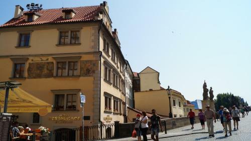 Hotel U 3 Pstrosu