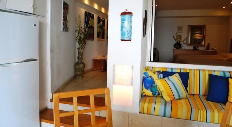 Apartamento Beachfront Condo Sea River