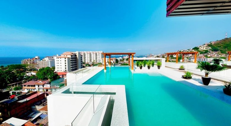 Apartamentos Luxury Puerto Vallarta Condo Romantic Zone