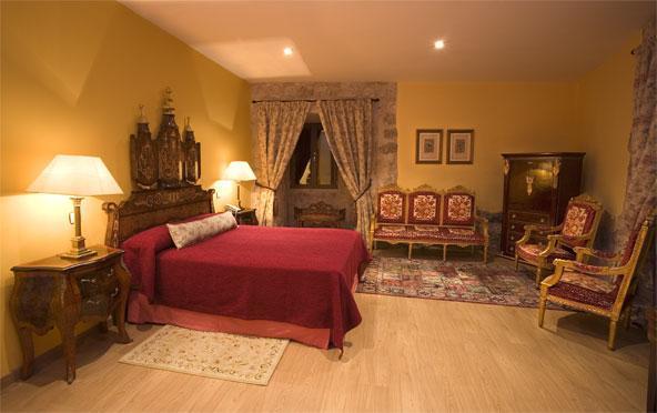 Hotel Residencia Real Del Castillo de Curiel