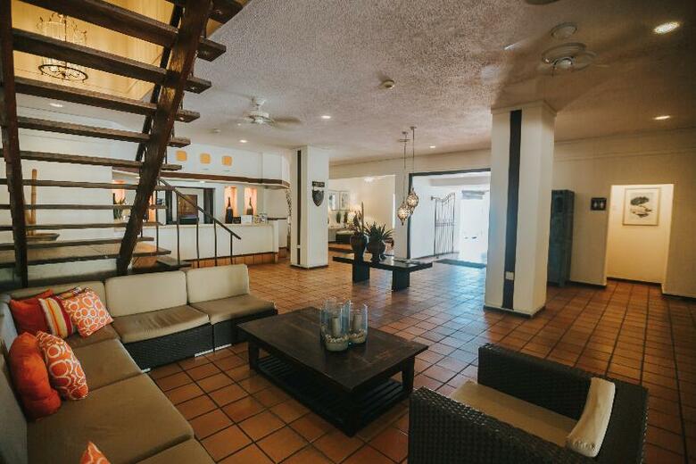 Best Western Plus Marina Shores Hotel - Dana Point