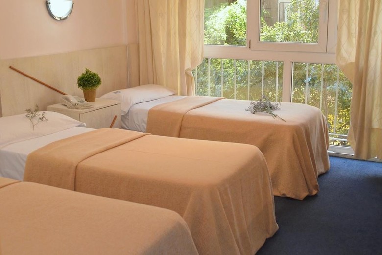 Hotel Ayamitre