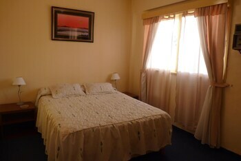 Hotel Adrazi Internacional