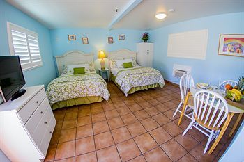 Posada Leucadia Beach Inn