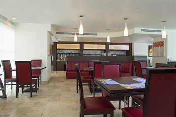 Hotel Holiday Inn Express & Suites Queretaro