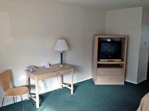 Motel 6 Fort Bragg