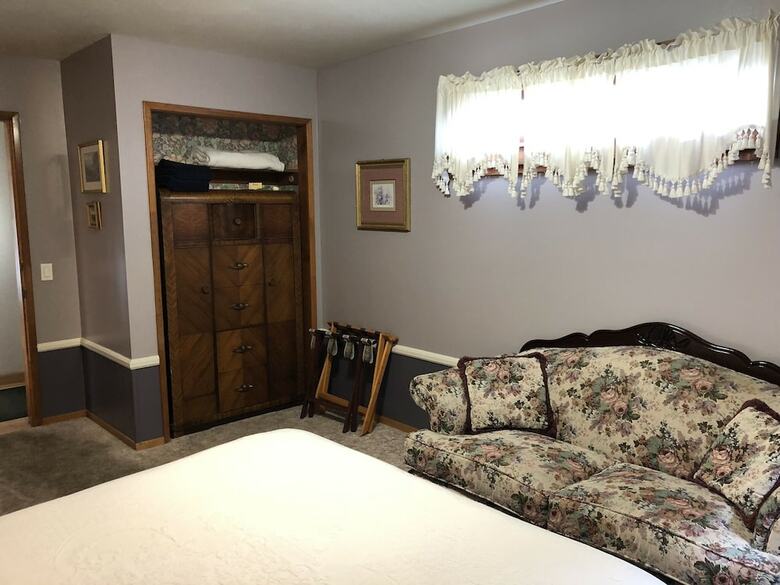 Country Inn Bed And Breakfast