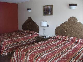 Hotel Pueblito Inn