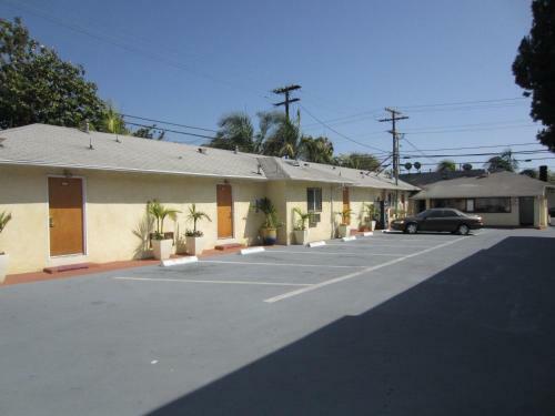Tropico Motel