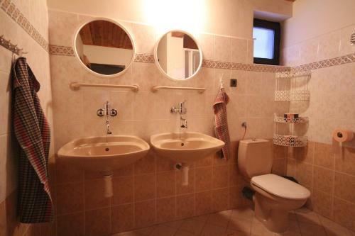 Hostal Pension Kub�t