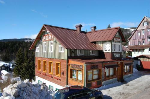 Hostal Pension Jaruska