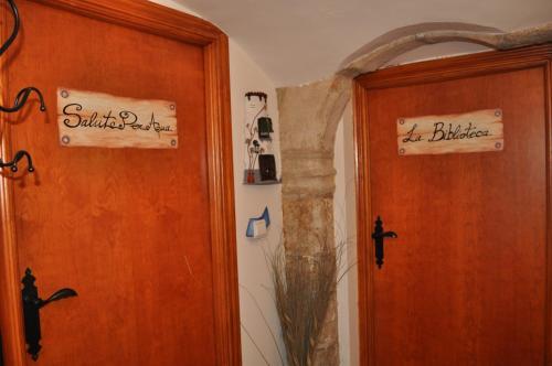 Apartamentos La Casa Pintada