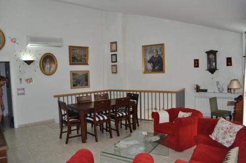 Apartamentos La Casa Pintada