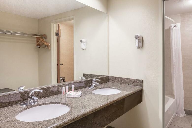 Days Hotel Flagstaff