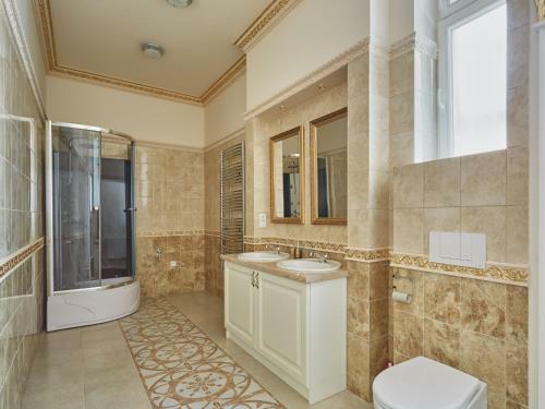 Lira 2 Apartments