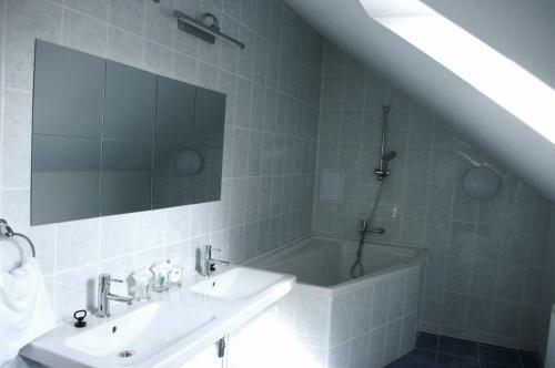 Hotel ?ir�k