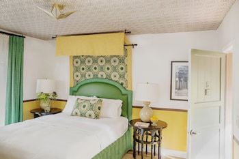 Hotel Casa Laguna Inn & Spa