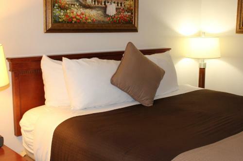 Hotel O'cairns Inn And Suites