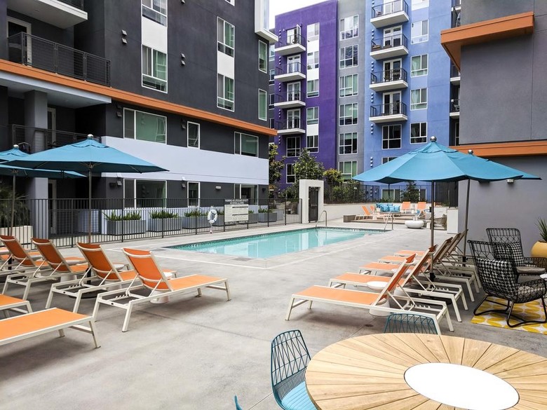 Wilshire Residence Apartment