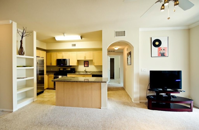 The Hollywood Ray Apartment