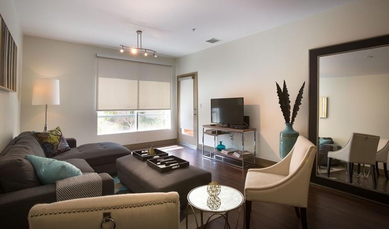 Hollywood Apartments