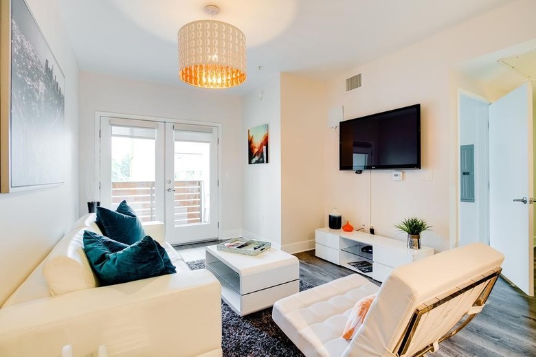 Hollywood Apartments