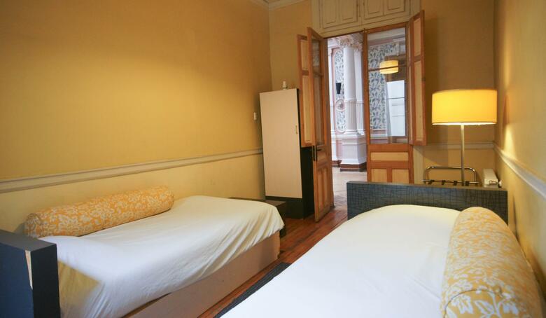 Happy House Hostel