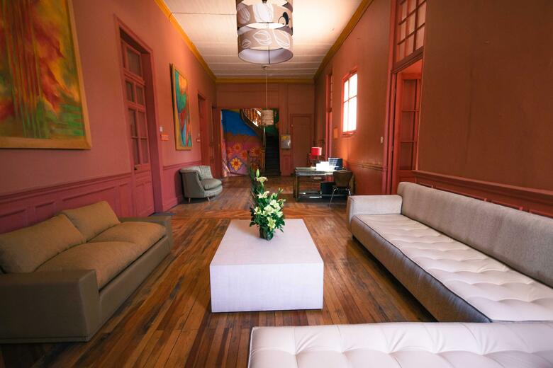 Happy House Hostel
