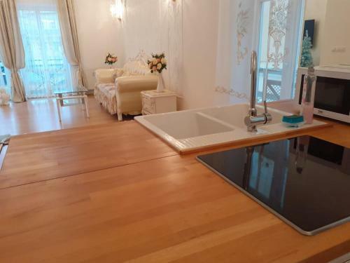 Apartm�n Kolon�da