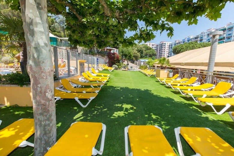 Camping Bungalows El Far