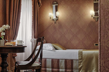 Hotel American Dinesen