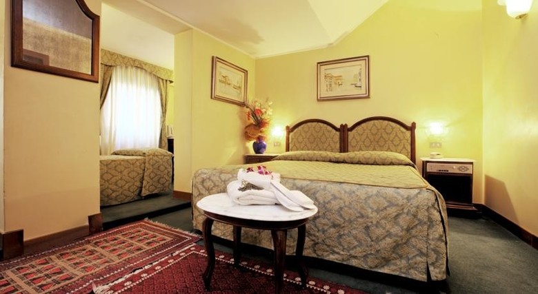 Hotel Pausania