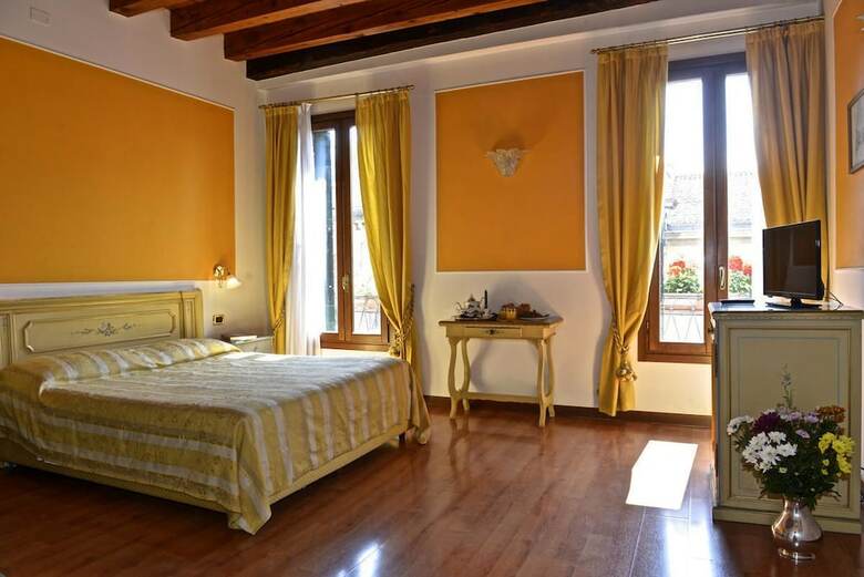 Hotel Alla Corte Rossa