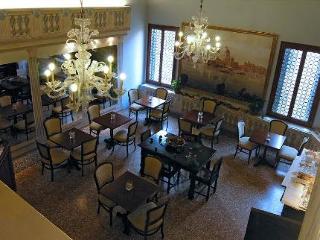 Hotel Ca' Centopietre