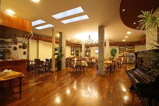 Crismar Hotel