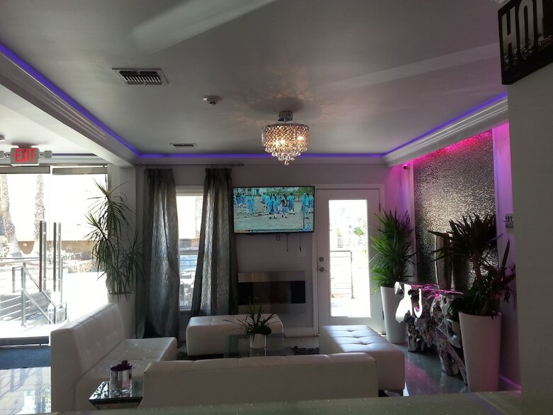 Hollywood Vip Hotel