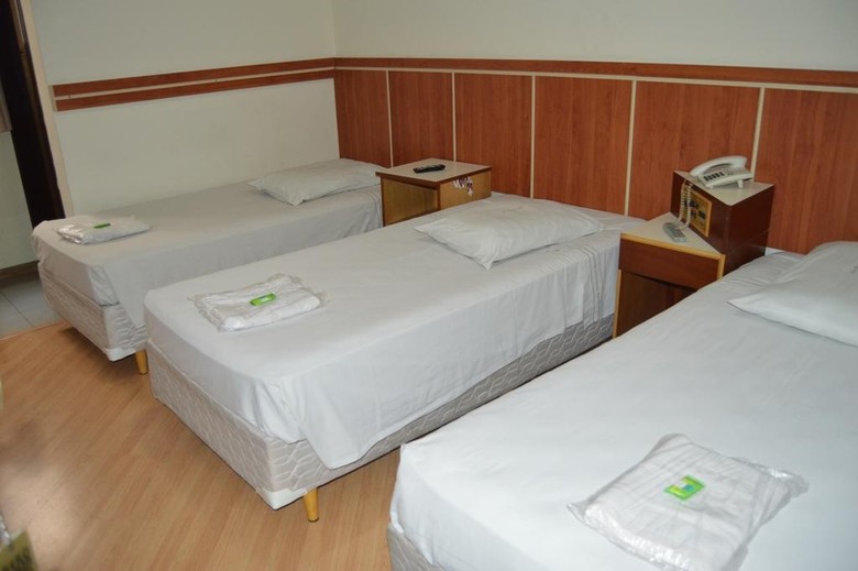Aero Plaza Hotel