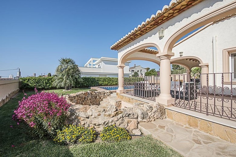 Villa Almendros