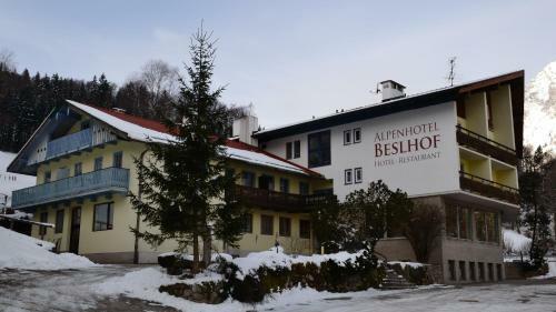 Hostal Alpenhotel Beslhof