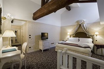 Hotel UNA Venezia