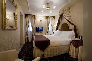 Hotel UNA Venezia
