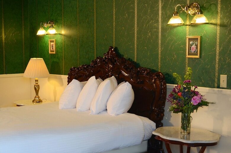 Hotel Water Street Inn