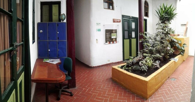 Hostal Chocolate Hostel