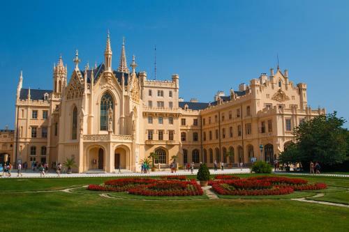 Wine & Wellness Hotel Besedn� D?m