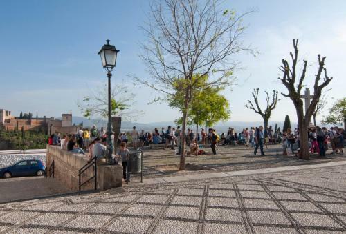Apartamento Holiday Home Casa Del Albayz�n