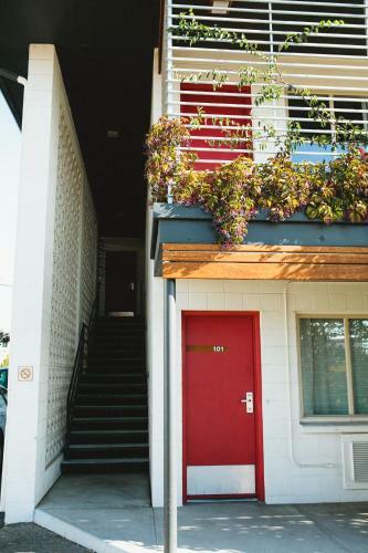 Modern Hotel