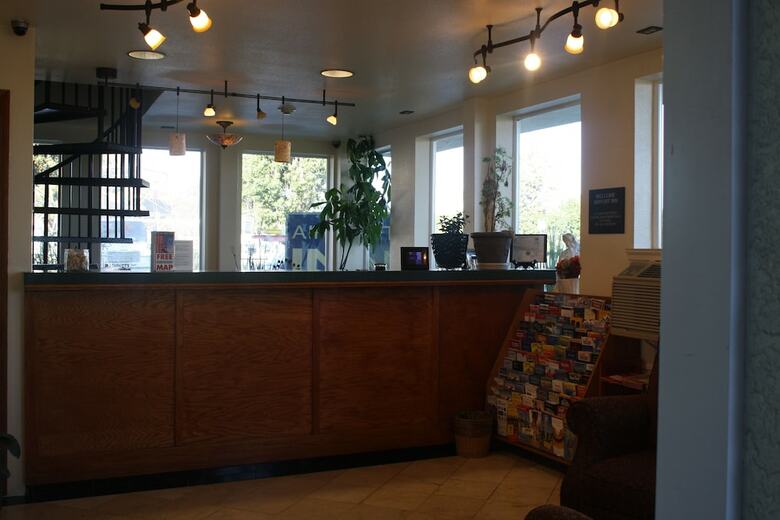 Motel Airport Inn
