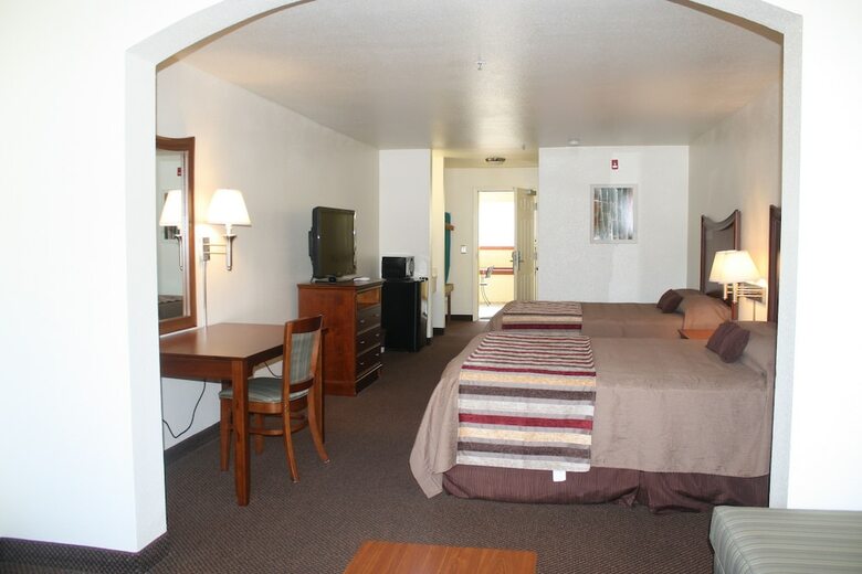 Motel Airport Inn