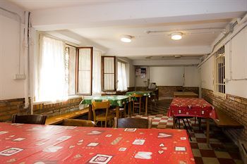 Albergue Ostello Domus Civica