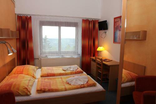 Relax Hotel B�ra